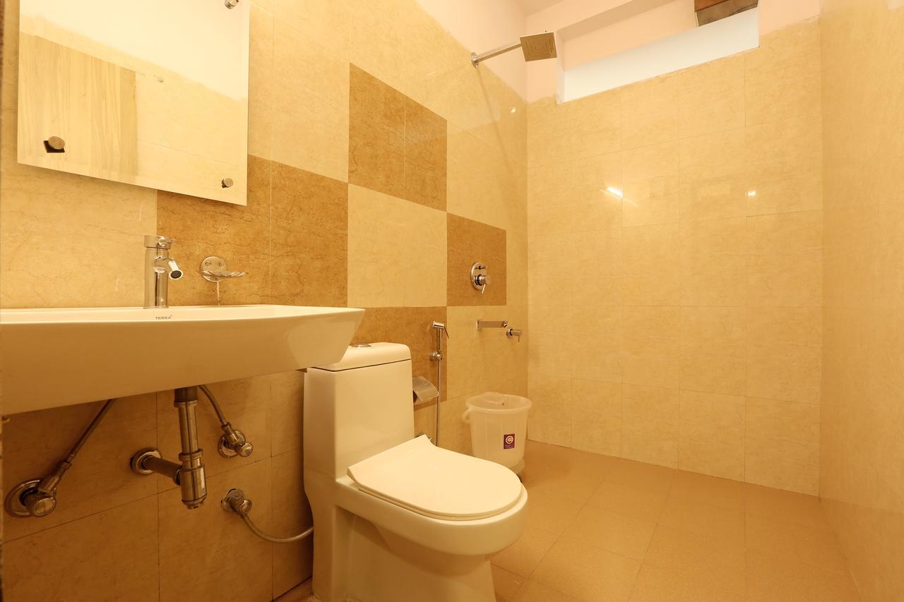 Plazzo Hotel New Delhi Ngoại thất bức ảnh