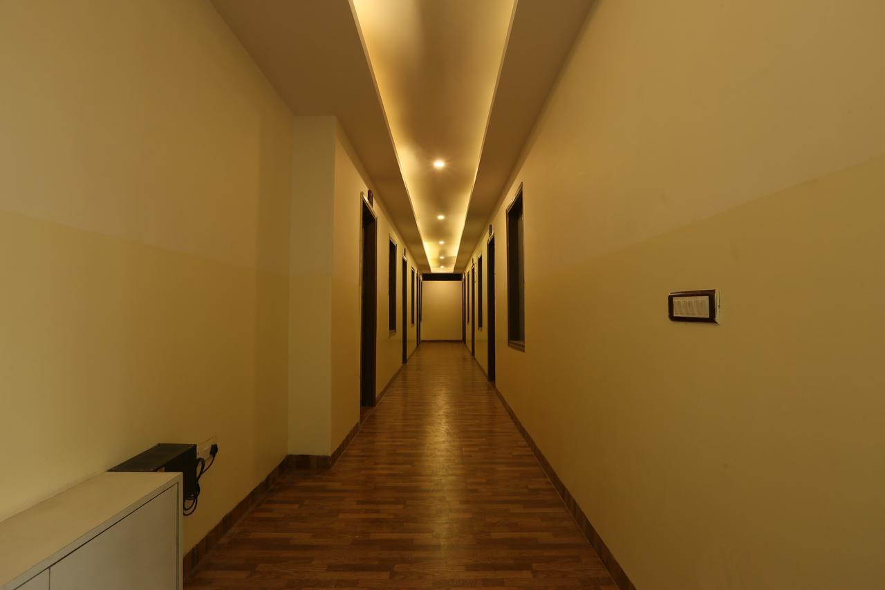 Plazzo Hotel New Delhi Ngoại thất bức ảnh